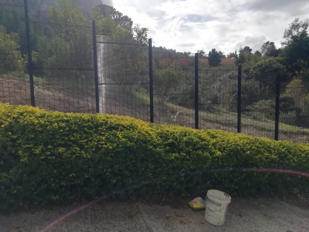 Gallery image 11 of a fence project